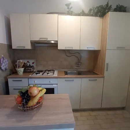 Spacious With Balcony And Mountain Views Near The Sea *